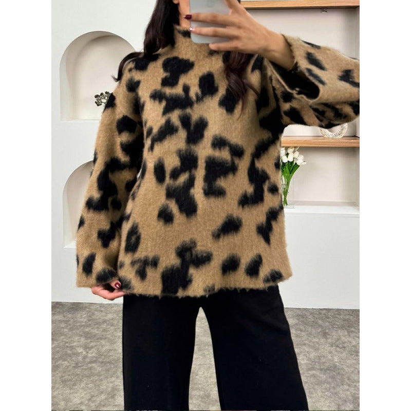 Oversized sweater for women with chic and stylish leopard print