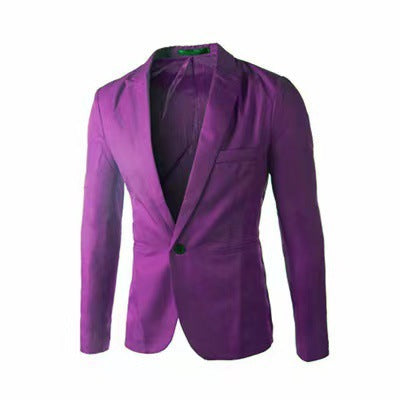 Elegant blazer for men with a slim fit and chic and stylish fine accents