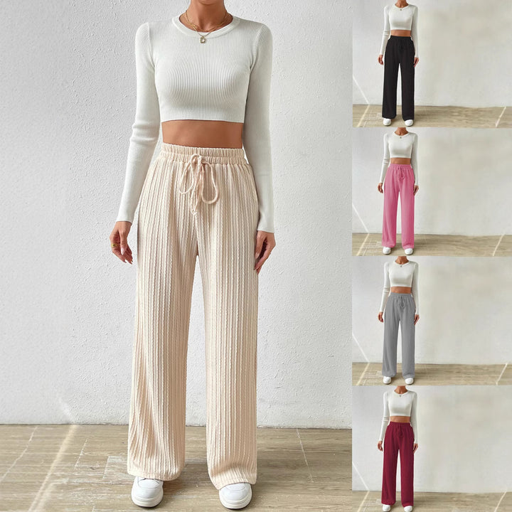 Comfortable lounge pants for women with elastic waistband and ribbed structure Lune London
