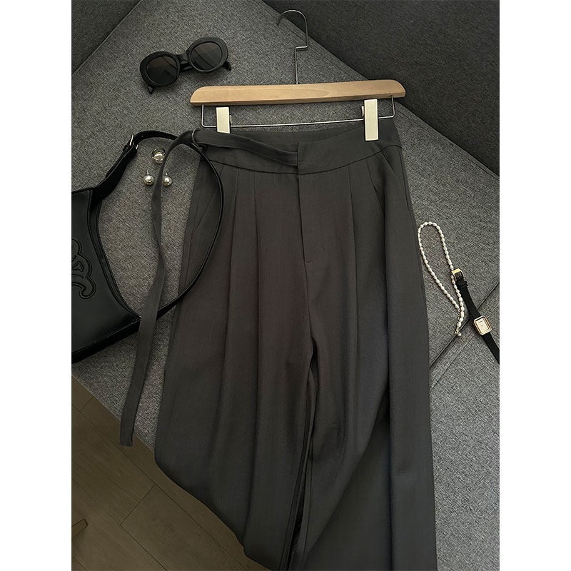 High-waisted wide-leg trousers for women with elegant pleat Lune London