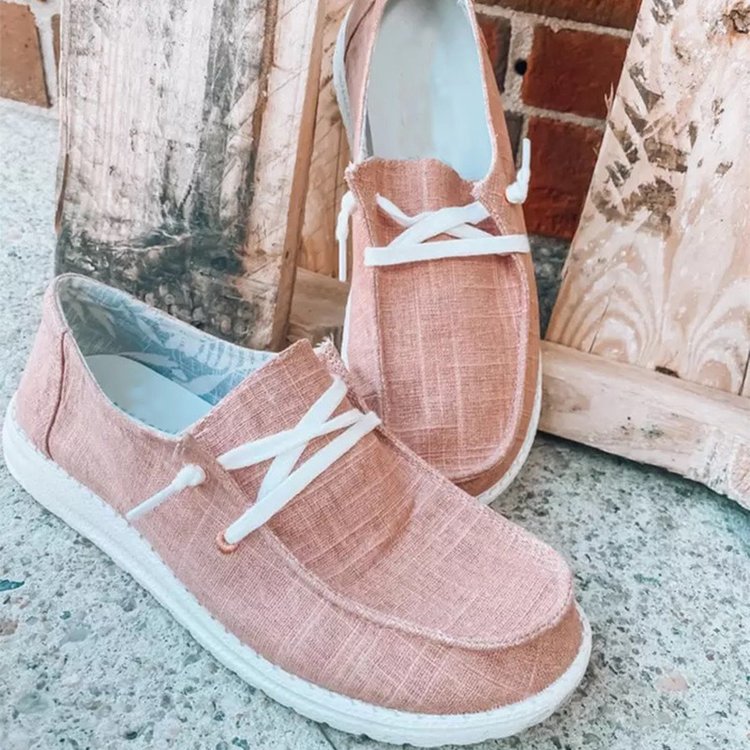 Casual slip-on sneakers for women with elastic details and non-slip sole Lune London