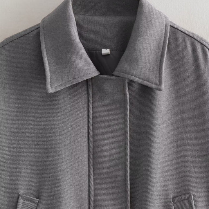 Comfortable women's oversized jacket with practical pockets Lune London