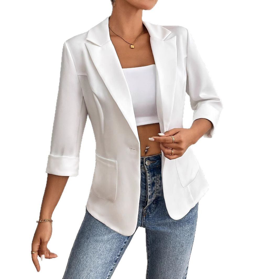 Chic and stylish women's blazer