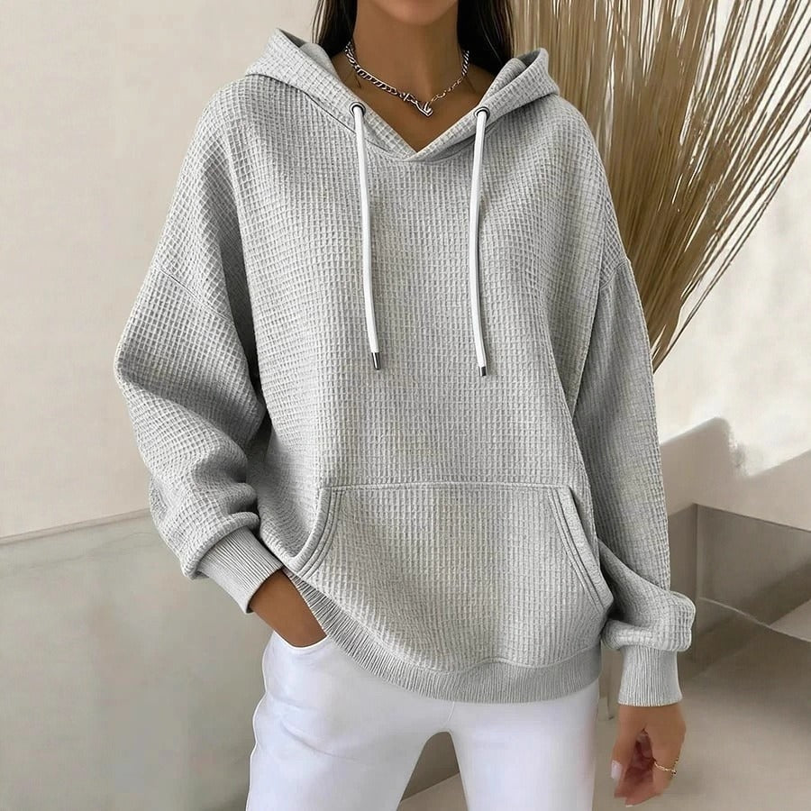 Hoodie de loisirs pour femmes en matériau texturé Chic & Stil