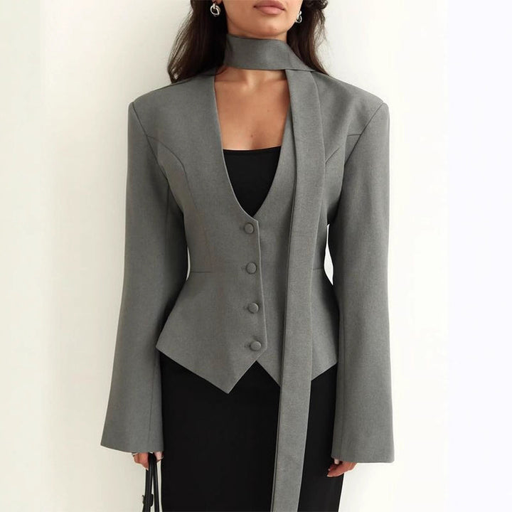Women's blazer set with elegant collar option Lune London