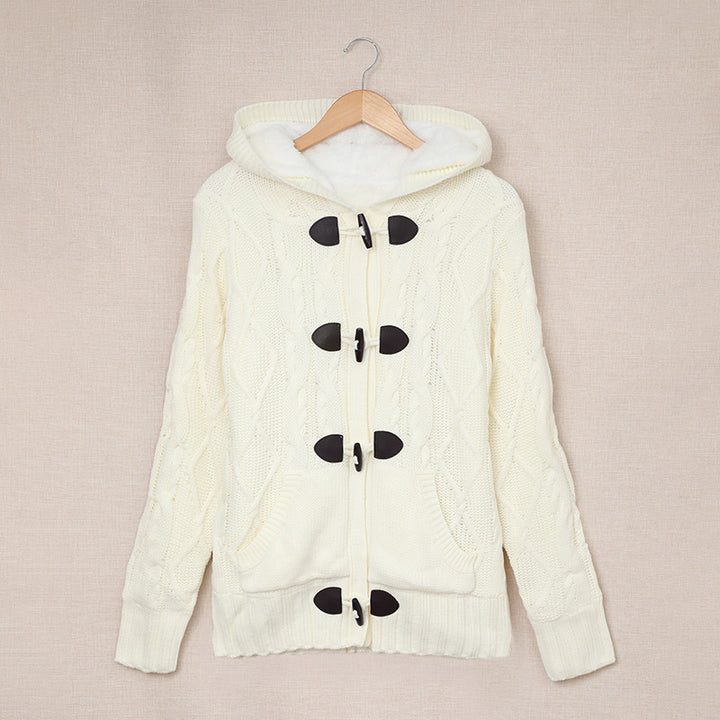 Cardigan pour femmes avec col haut et détails confortables de boutons Chic & Stil