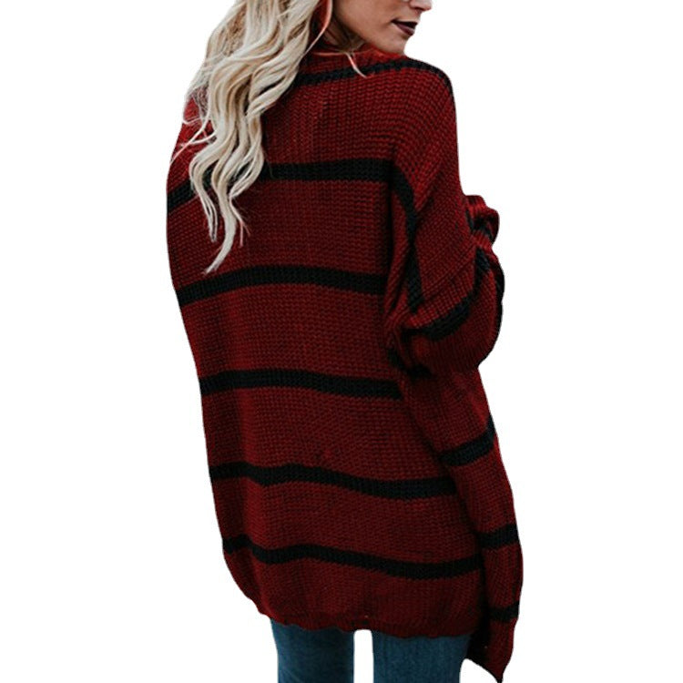 Oversized knitted sweater for women with a modern striped pattern and a relaxed fit Lune London