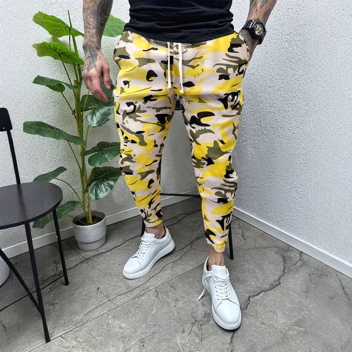 Camouflage jogging pants for men with elastic waistband and side pockets Lune London