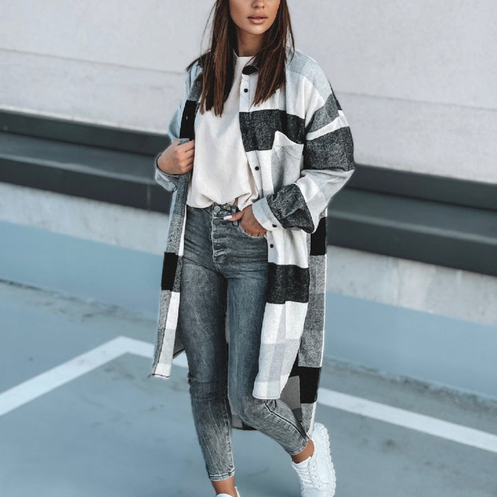 Long checkered winter coat for women with buttonhole design and loose fit Lune London