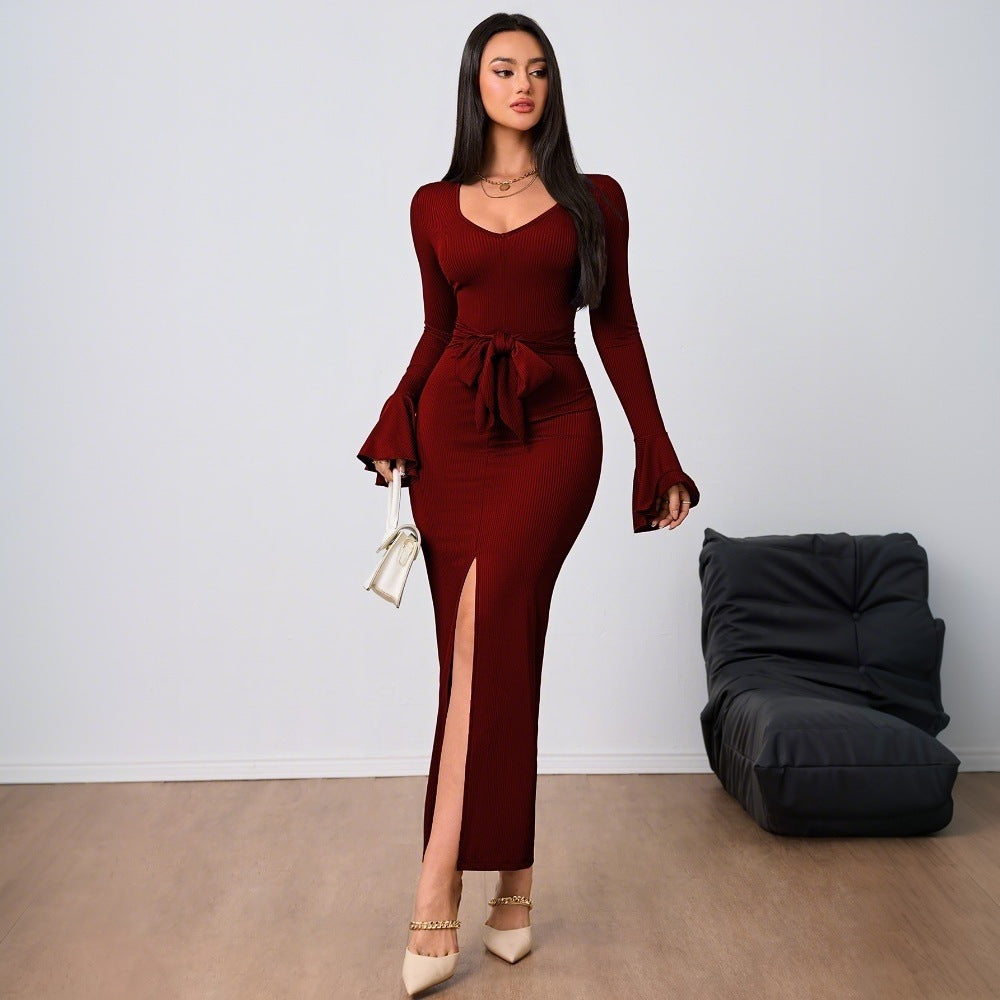 Robe femme avec décolleté en V et manches évasées Chic & Stil