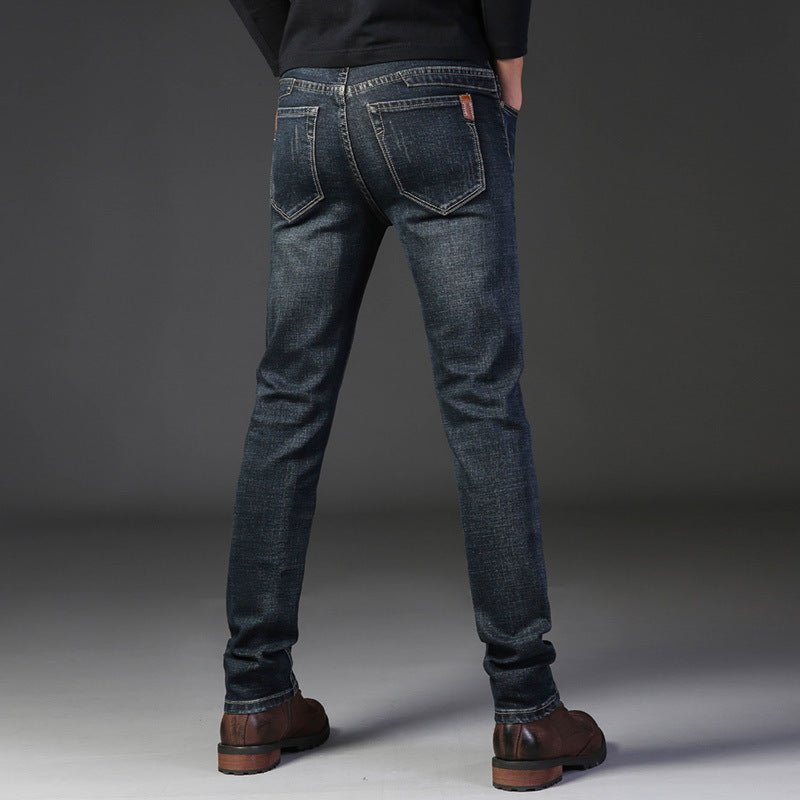Men's slim fit jeans with a pleasant stretch content and modern details Lune London