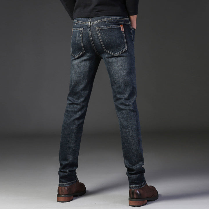 Men's slim fit jeans with a pleasant stretch content and modern details Lune London