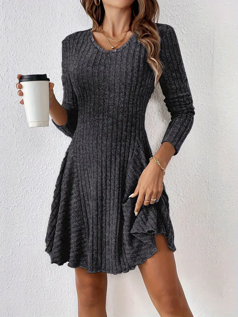 Ladies' knitted dress with a refined ruffle design and a flattering fit Lune London