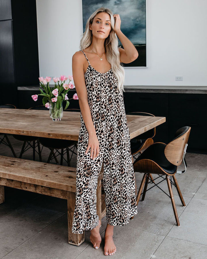 Ladies elegant jumpsuit with spaghetti straps and wide legs Lune London