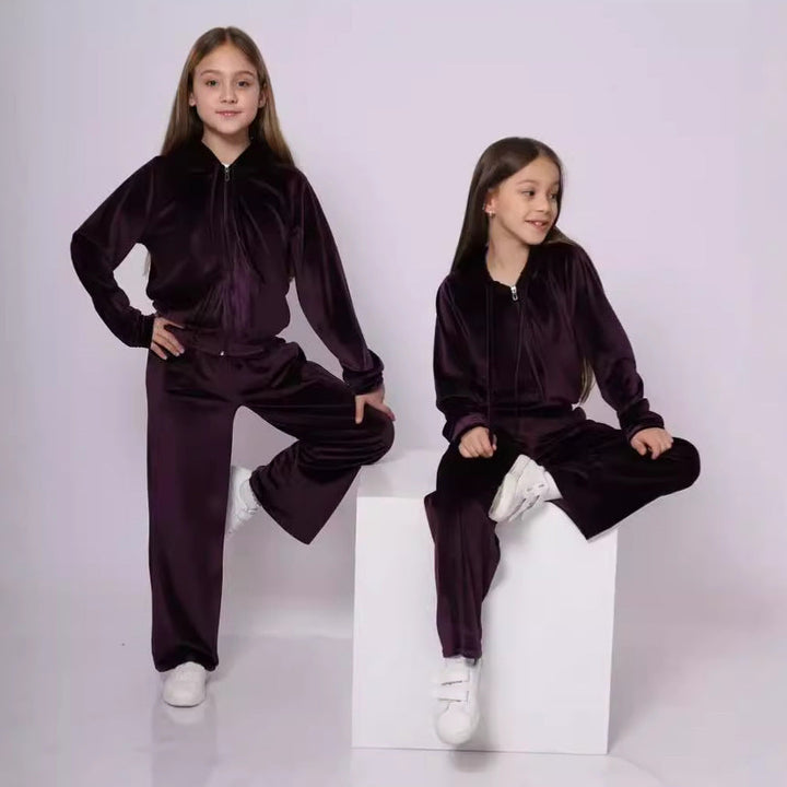 Ladies Sporty Velour Set with Hood and Elastic Waistband Lune London