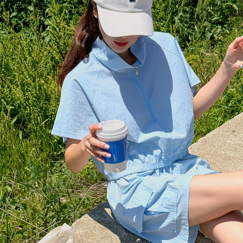 Women's sporty jumpsuit with practical pockets Chic & Stil