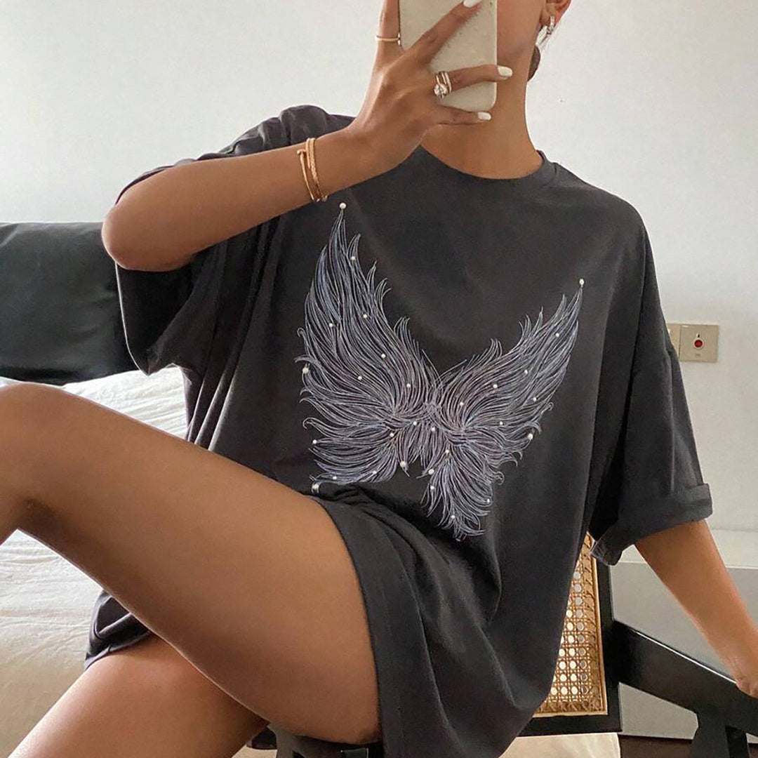 Oversized T-shirt for women with creative feather design Lune London