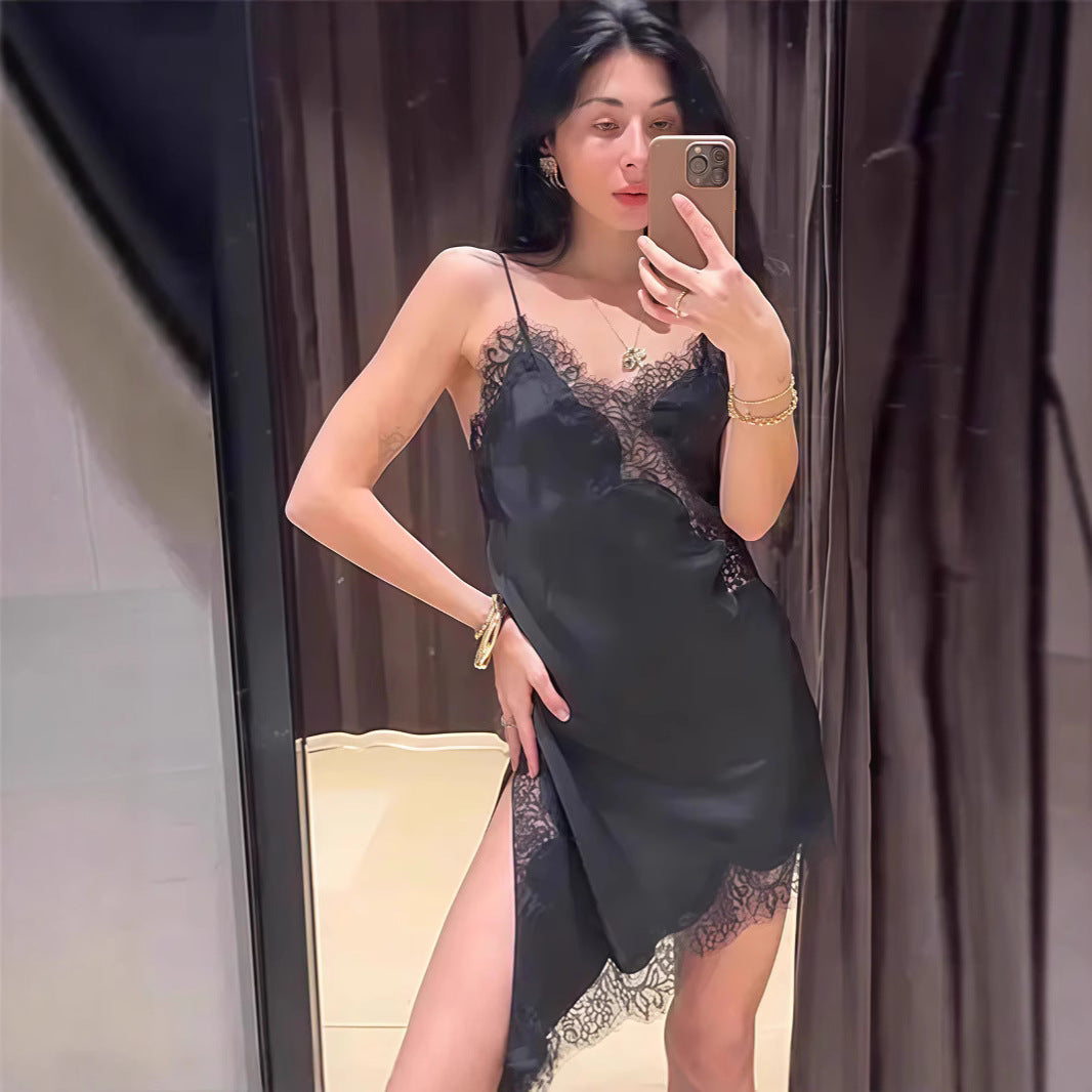 Satin nightgown for women with delicate lace embroideries Lune London