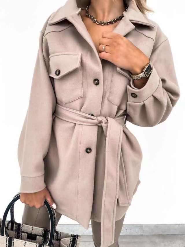 Veste de mode pour femmes avec poches pratiques et coupe décontractée Chic & Stil