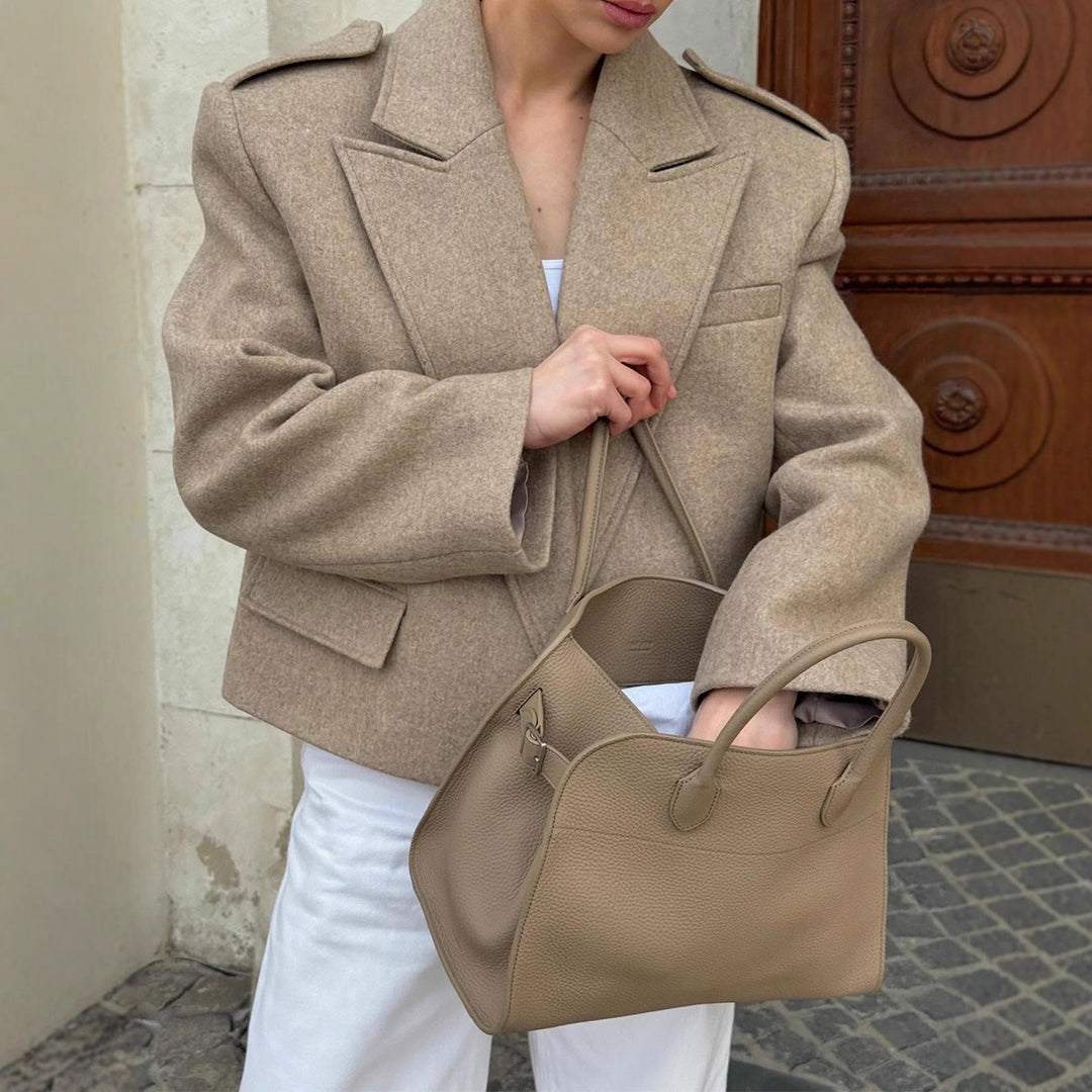 Women’s oversized fashion blazer with narrow lapels Lune London