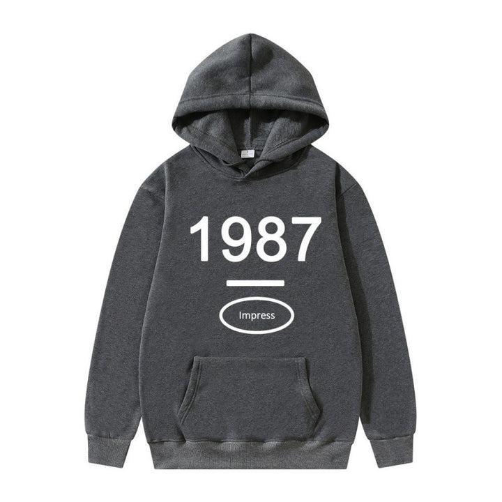 Women's hooded sweatshirt with practical kangaroo pocket design Lune London