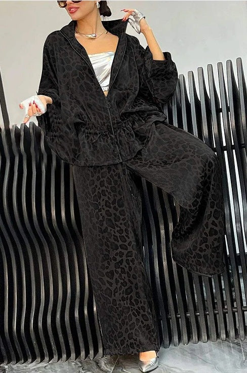 Lady casual jumpsuit with trendy leopard print and loose fit Lune London