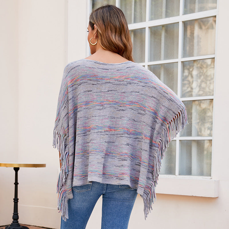 Ladies cozy poncho with fringe details Lune London