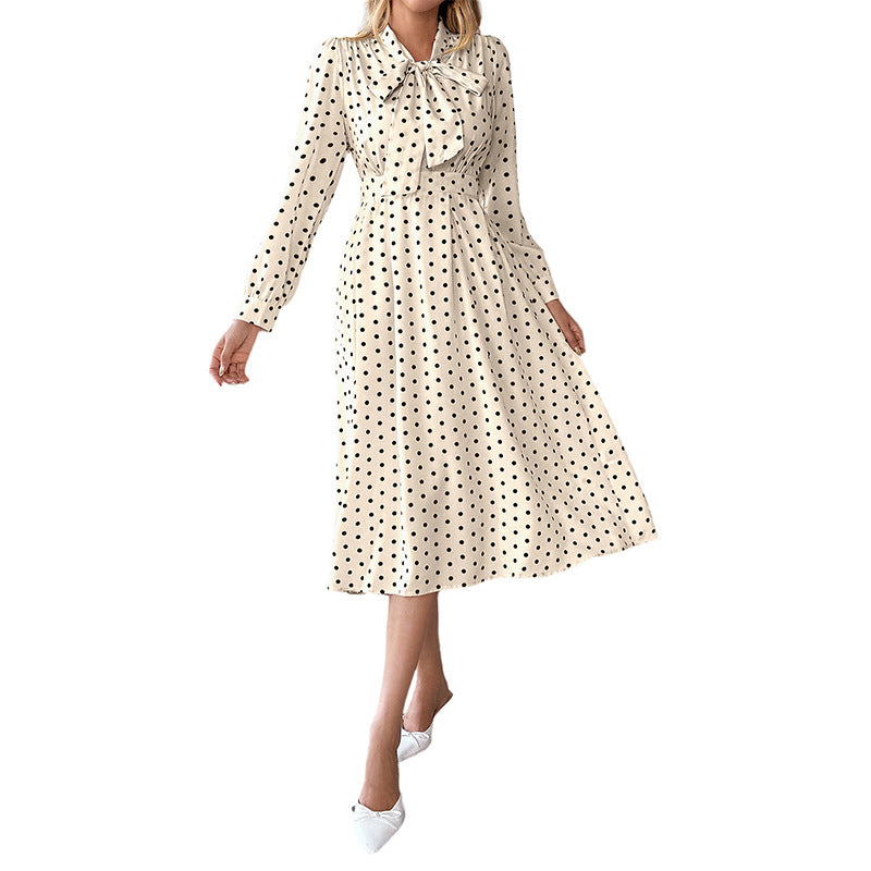 Robe midi à pois pour femmes avec col cravate et manches longues Chic & Stil