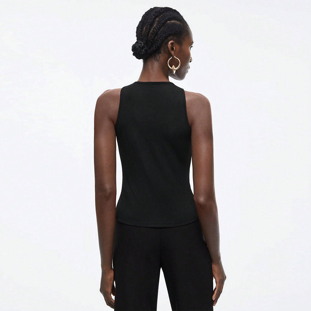 Débardeur stylé pour femmes avec design découpé innovant et accents métalliques Chic & Stil
