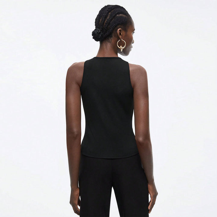 Débardeur stylé pour femmes avec design découpé innovant et accents métalliques Chic & Stil