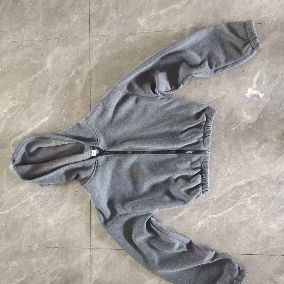 Women's cropped hoodie jacket with full zip and casual fit Chic & Stil