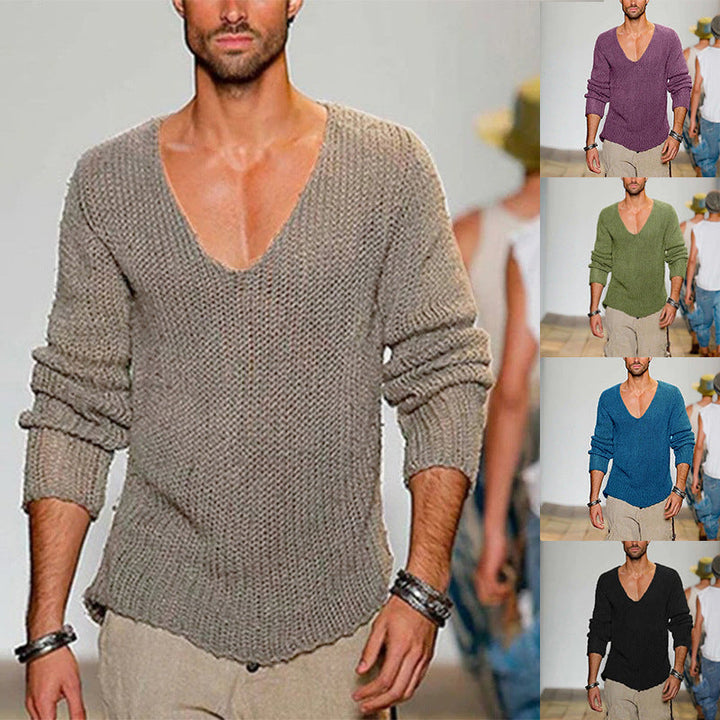 Lune London | Men's casual knit sweater with deep V-neck and comfortable fit