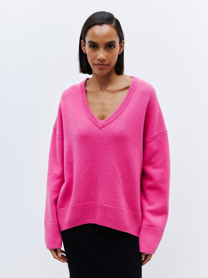 Ladies Oversized V-Neck Knit Sweater Lune London