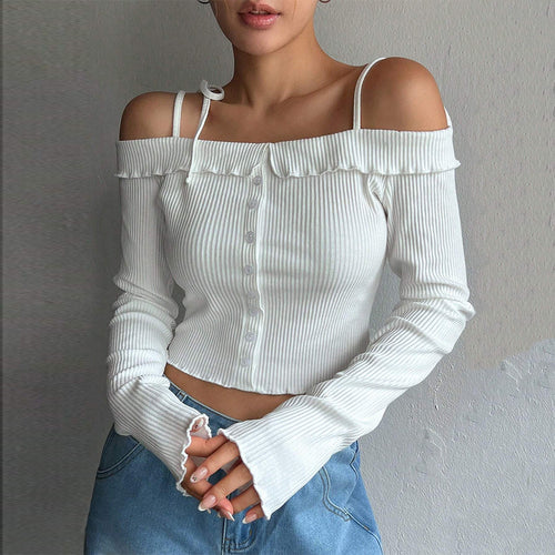 Short top for women with a neckline design and ruffle details Chic & Stil
