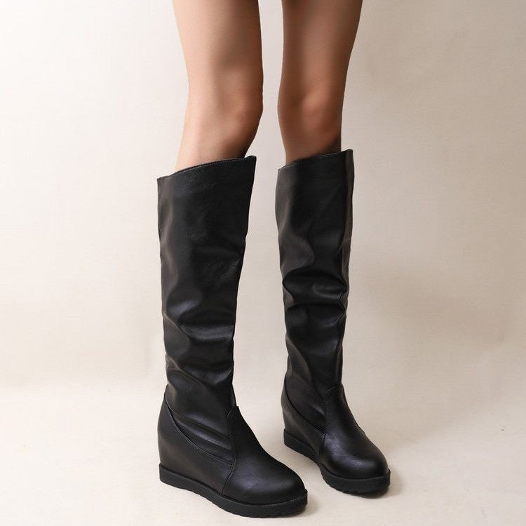 Long boots for women with a beautiful gathered effect and an elegant block heel Lune London