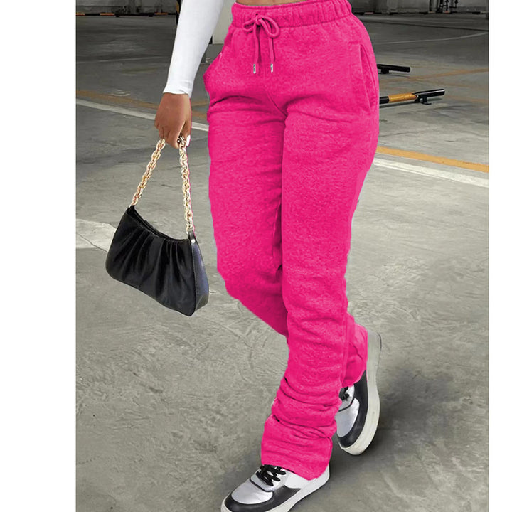 Casual jogging pants for women with an elastic waistband and side pockets Lune London