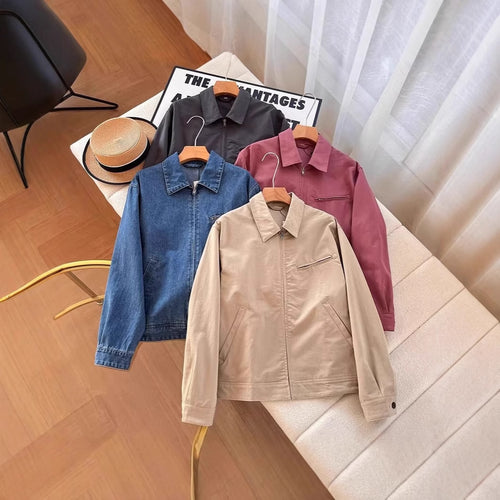 Veste de transition féminine élégante avec zipper et poches pratiques Chic & Stil