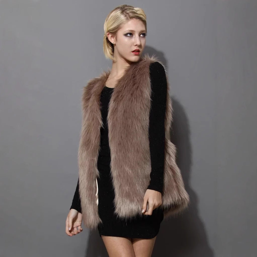 Ladies Cozy Faux Fur Gilet with Elegant Lune London Design