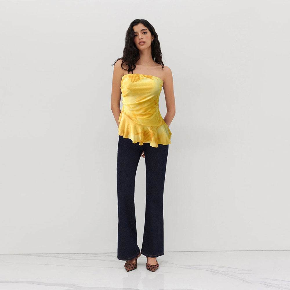 Women’s bandeau top with flowing ruffles and gathered details Chic & Stil