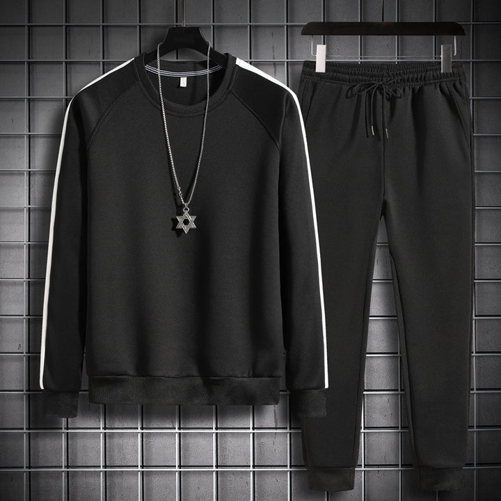 Casual sweatshirt and jogger pants set for men Lune London