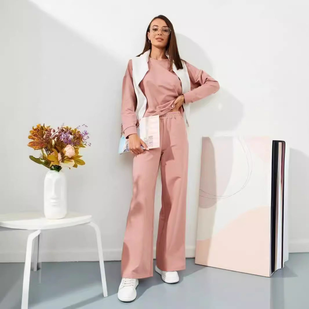Casual and modern lounge set for women Lune London