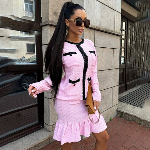 Knitted women's set with elegant ruffles and contrasting details Lune London