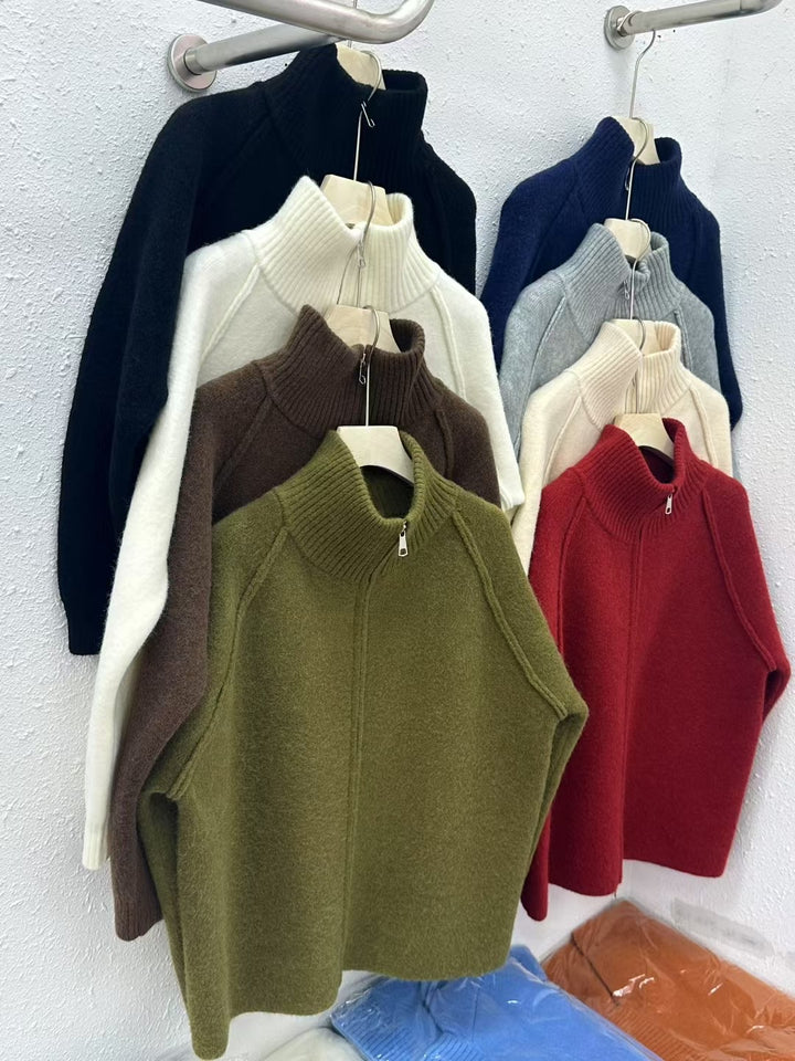 Cardigan pour femmes avec col monté et fermeture éclair Chic & Stil
