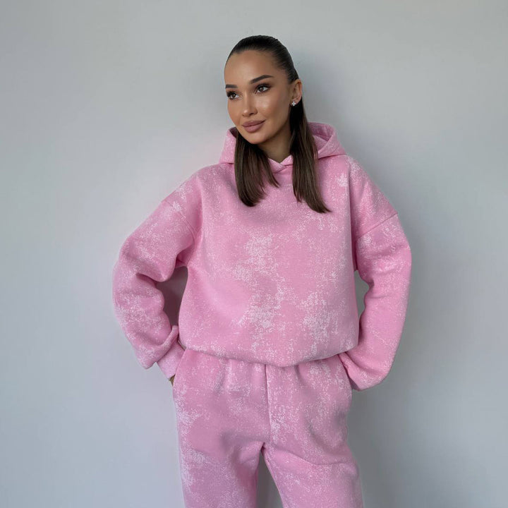Women's sports set with a casual hoodie and comfortable joggers Lune London
