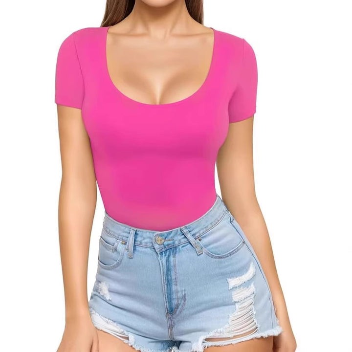 Women's fitted short-sleeve bodysuit with round neckline and seamless design Lune London