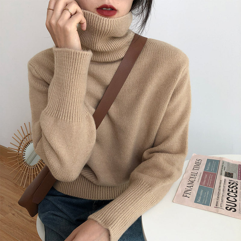 Pull à col roulé féminin à la mode en tricot doux Chic & Stil
