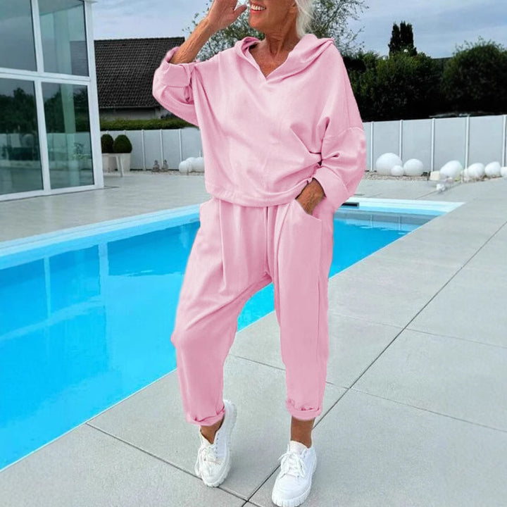 Chic and Stylish Women's Trendy Hoodie and Jogger Pants Set