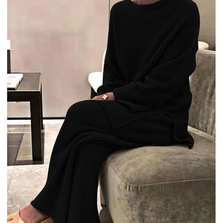 Women's knit set with loose fit and elegant ribbed pattern Lune London