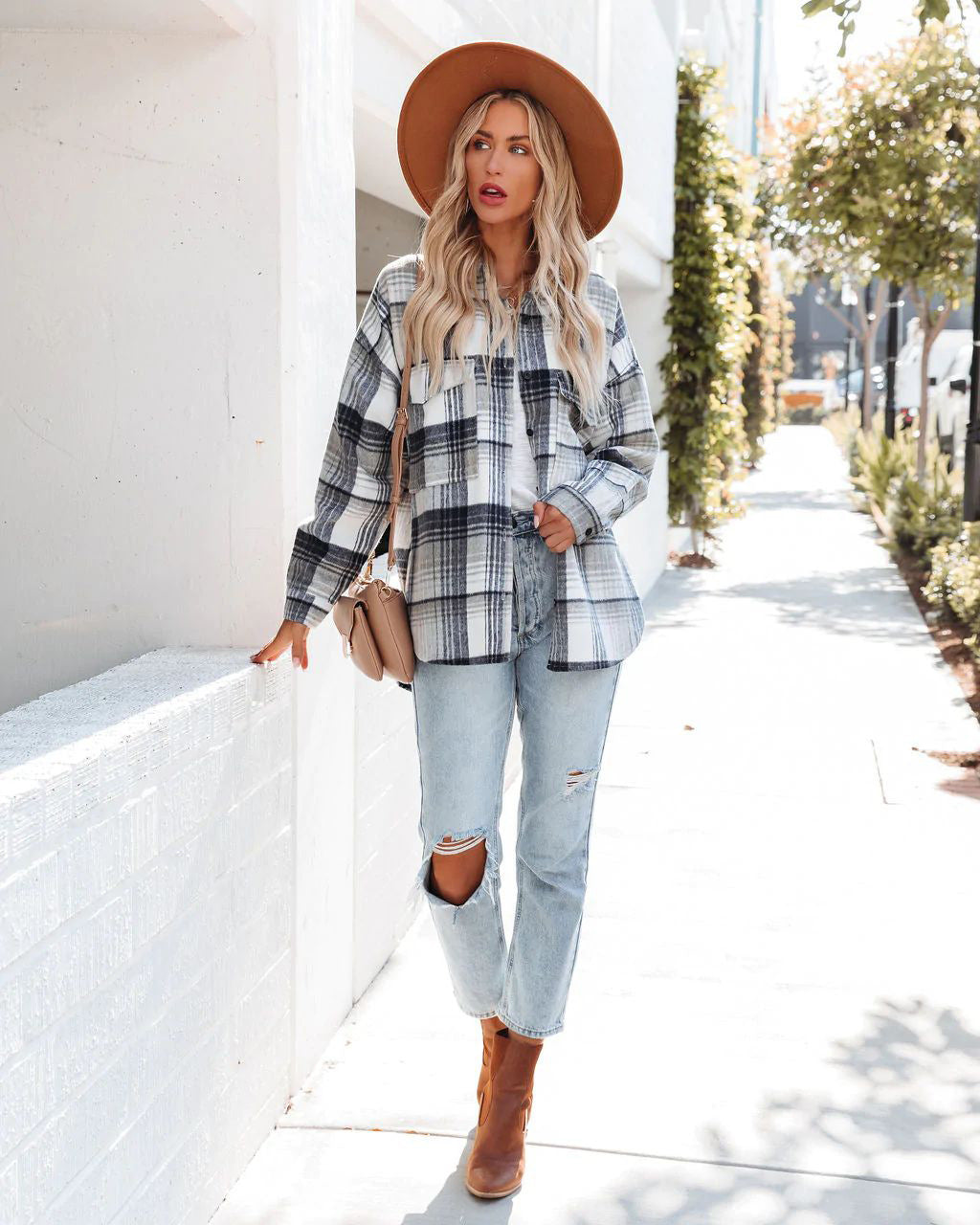 Casual plaid shirt for women with patch pockets Lune London