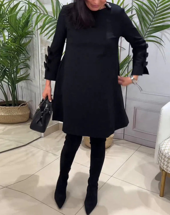 Robe élégante pour femmes avec des détails de volants décoratifs Chic & Stil